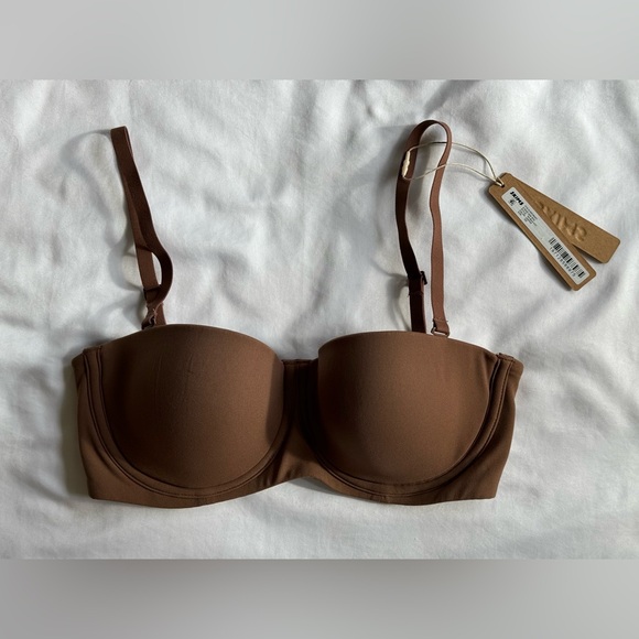 SKIMS Fits Everybody Strapless Bra, Color: Jasper, Size: 32C - Picture 4 of 7